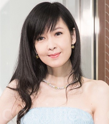 the-naked-hong-kong-beautiful-girl